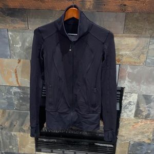 0322 Lululemon Forme Jacket size 6 Flaw